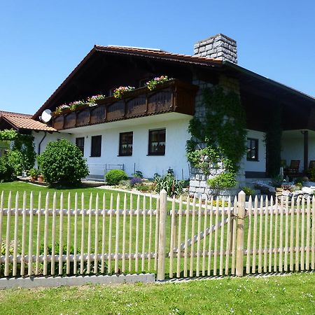 Gastehaus Fischer Hotel Eschlkam Exterior photo